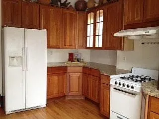 2 bed, 1100 sqft, $2,275 — Photo 3