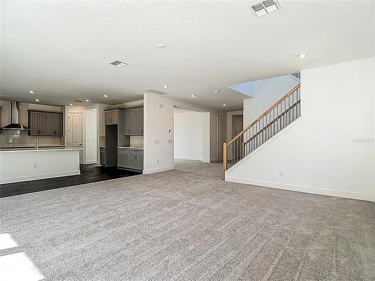 410 S West Shore Blvd — Photo 29