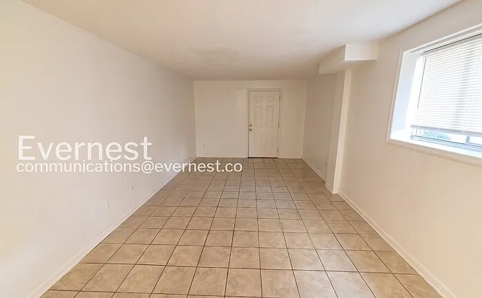 1851 Dana Ln — Photo 6