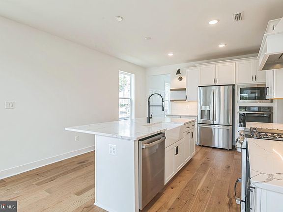 2nd image of 12643 Knolls Ln