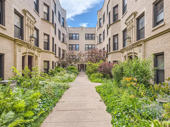 7438 N Hermitage Ave APT 3F, Chicago, IL 60626