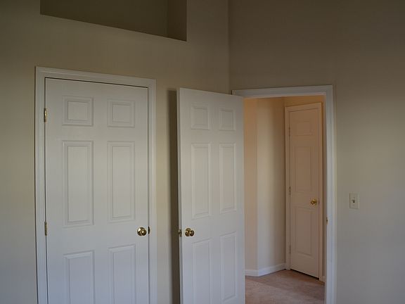 4th image of 6304 Gun Mount Ct