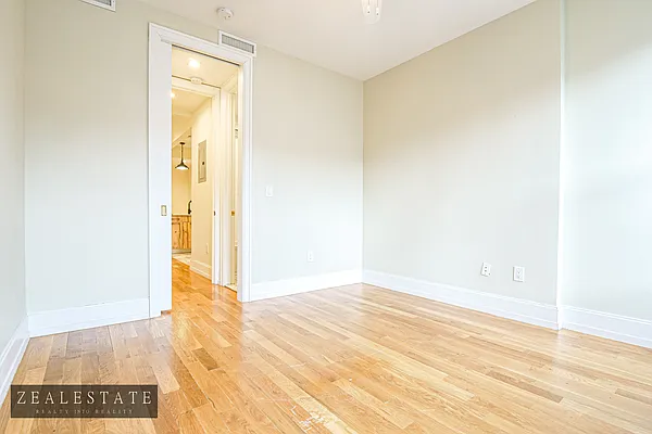 Rented by ZealEstate Group Inc | media 8