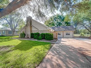 8423 Brinkmeyer Rd, Needville, TX 77461