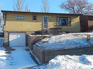 337 E Clemmer Ave, Chamberlain, SD 57325