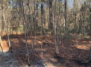 123 James Drive, West End, NC 27376