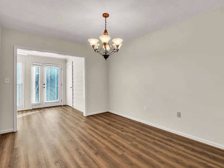 925 Cleveland St #289 — Photo 8