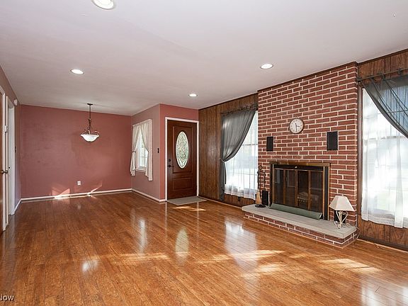 2nd image of 9160 Newkirk Dr