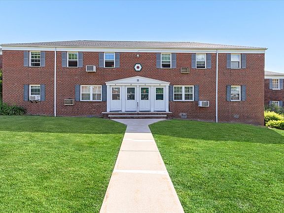 3rd image of 11B W Roselle Ave #11B
