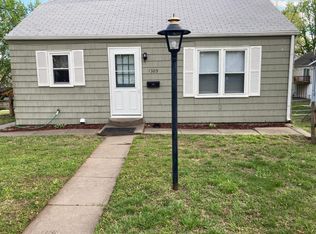 1309 7th St, Wamego, KS 66547