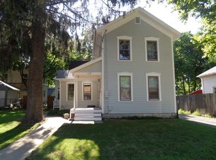 408 N View St, Aurora, IL 60506