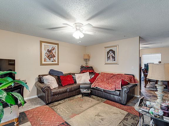 3rd image of 4728 Tessie Ln