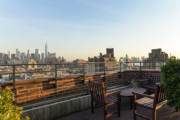 Sold by Compass | media 9