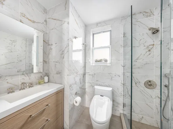 419 East 57th Street image 10 of 18