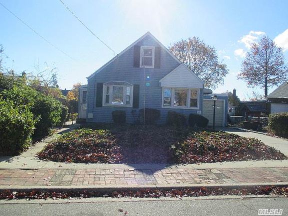 2nd image of 24 Mangan Pl