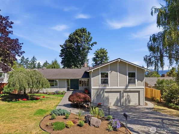 15522 SE 44th Place, Bellevue, WA 98006