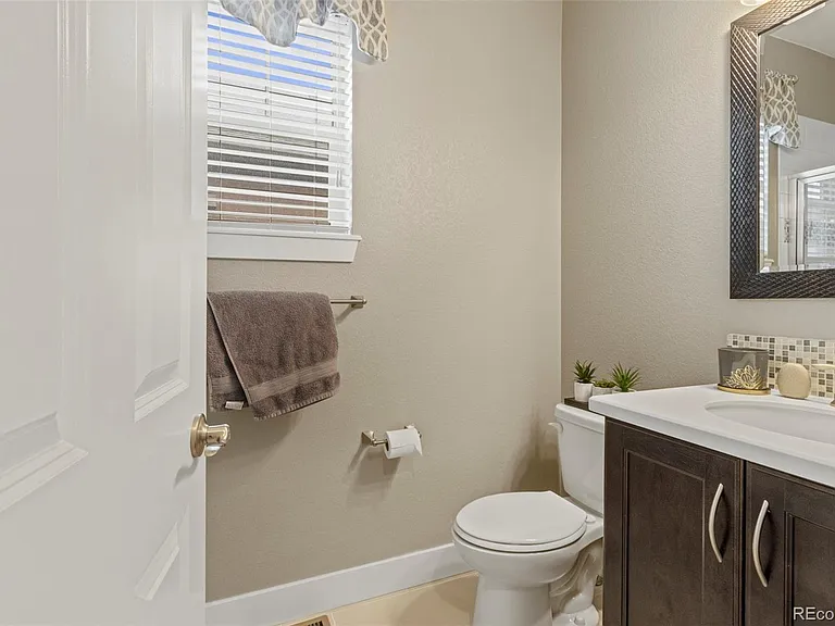 14828 Haley Ave — Photo 9