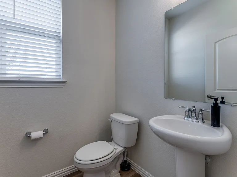 8715 Royal Star Rd — Photo 25