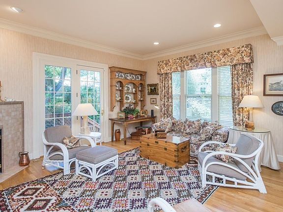 4th image of 805 King Fish Ct