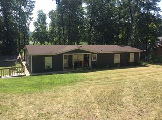 395 Lane 650d Snow Lk, Fremont, IN 46737