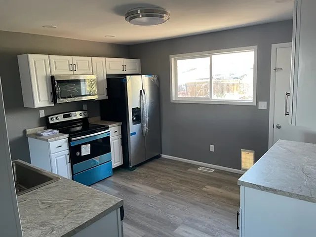 1372 Sweetwater Road - 1 — Photo 3