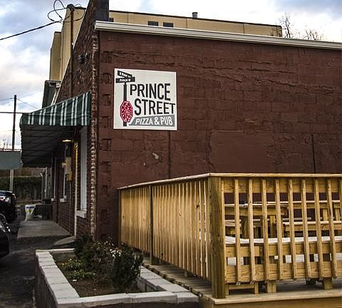 3rd image of 332 N Wilmore St