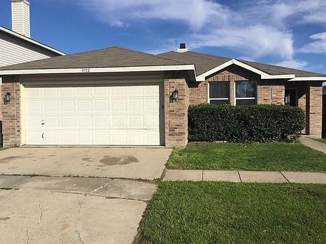 1st image of 3912 Foxhound Ln