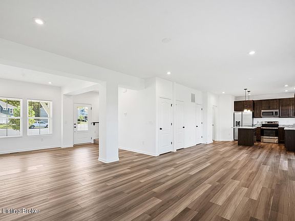2nd image of 435 Inspiration Ln