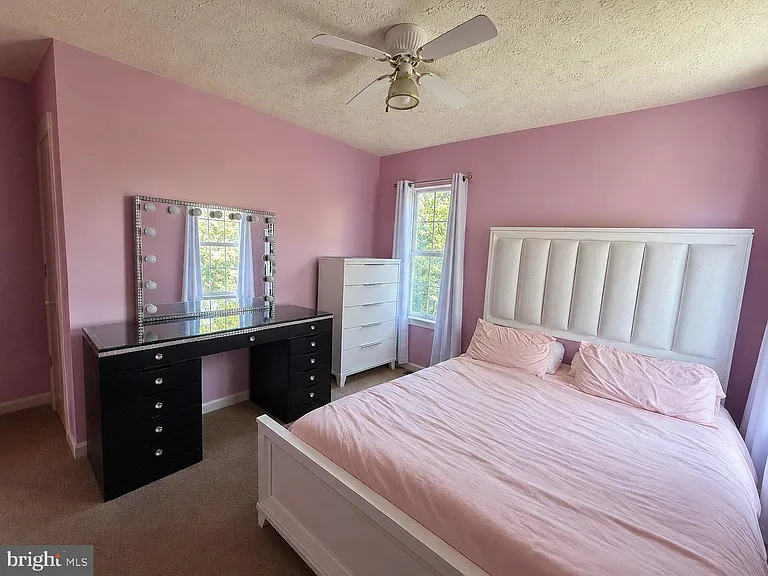 407 Tamarack Cir — Photo 24