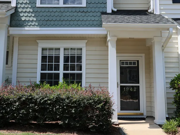 1942 Lost Ln, Raleigh, NC 27603