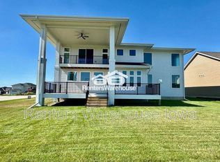 294 S 91st St, West Des Moines, IA 50266