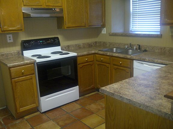 2nd image of 315 S Walnut Creek Dr