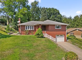 11 Lynmar Dr, Pittsburgh, PA 15209