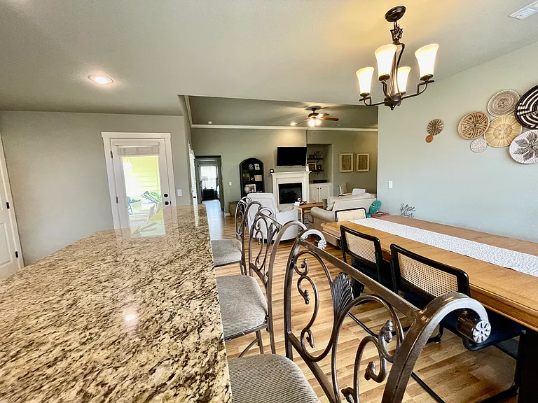3844 Waterhole Ave — Photo 10