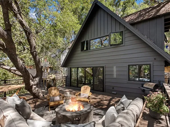 28706 Palisades Dr, Lake Arrowhead, CA 92352