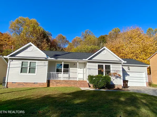 2631 Crestpark Rd, Knoxville, TN 37912