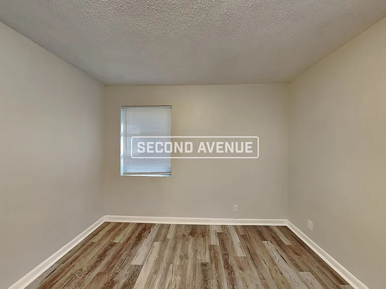 6731 W Virginia Ct — Photo 8