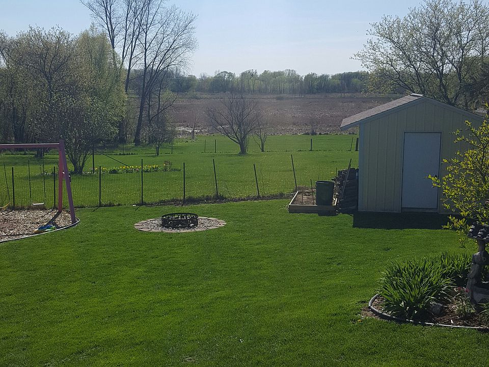Beautiful back yard...