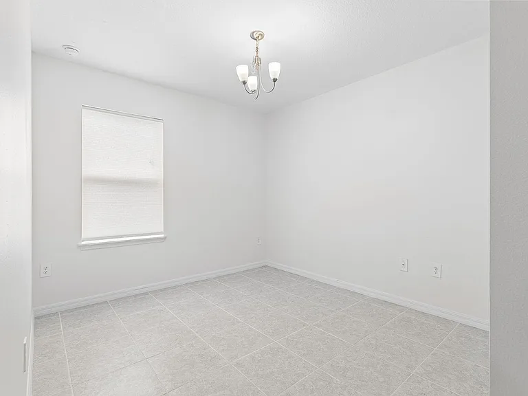 681 SW Millard Dr — Photo 40
