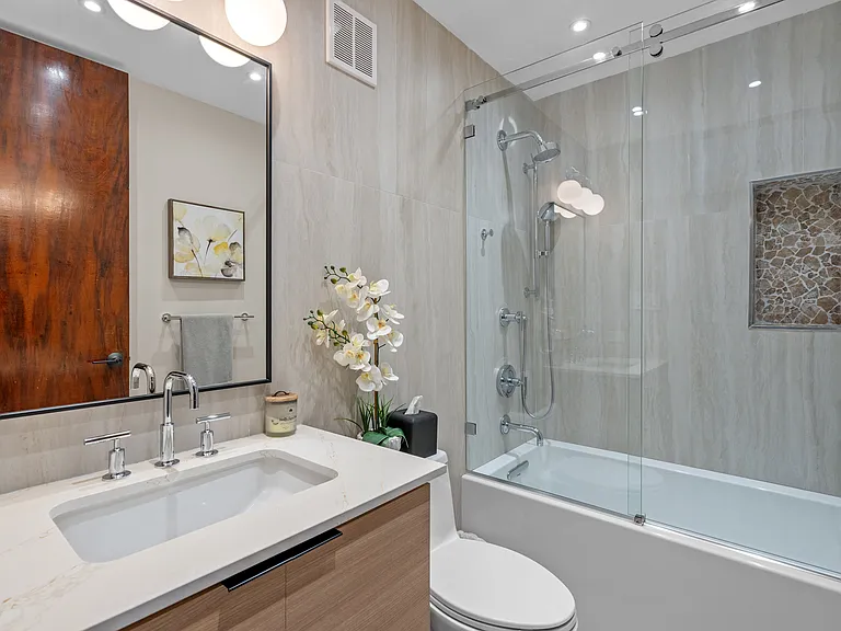 5103 Cond Royal Palm D101 — Photo 36