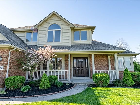 3rd image of 230 Hunterfield Dr
