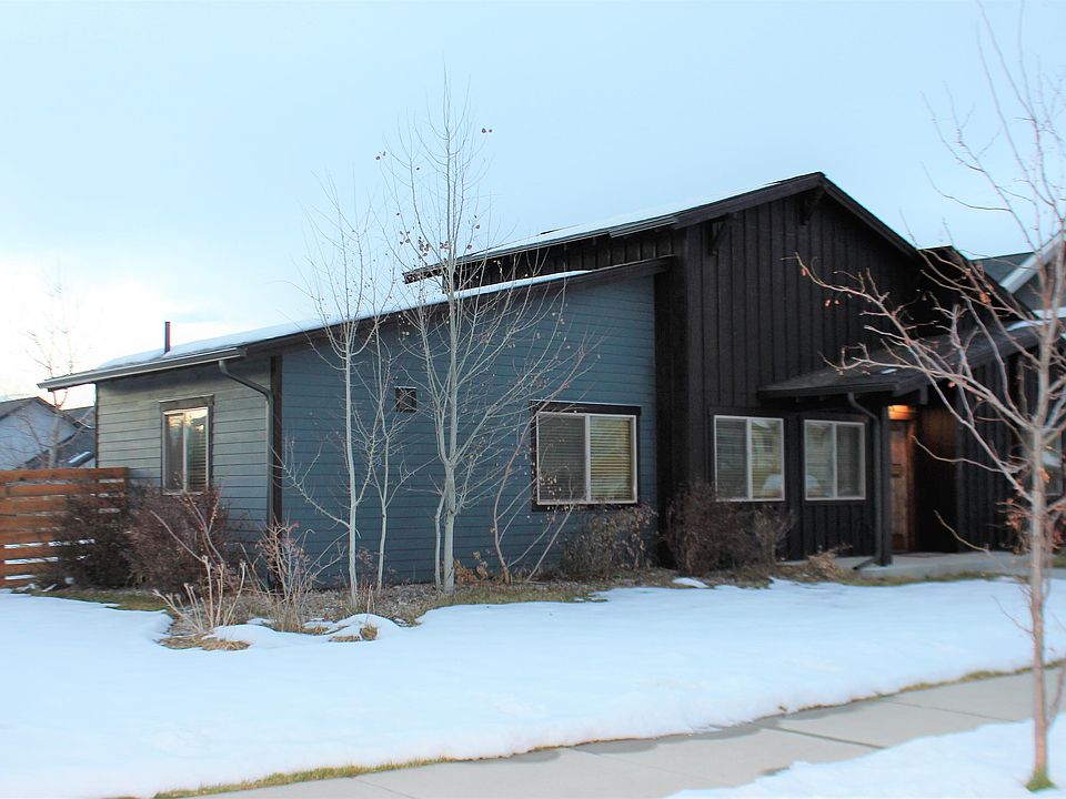 1st image of 3095 Blackbird Dr