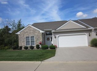 435 Creekside Dr, Mayfield Hts, OH 44143