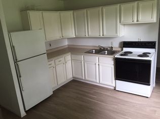 2215 Hollywood Blvd, Iowa City, IA 52240