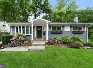 4208 Sideburn Rd, Fairfax, VA 22030