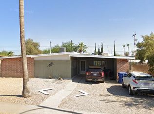 6956 E Elbow Bay Dr, Tucson, AZ 85710