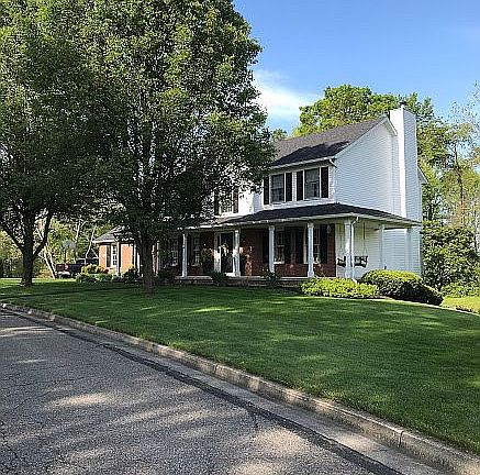 3rd image of 1227 Fogg Dr