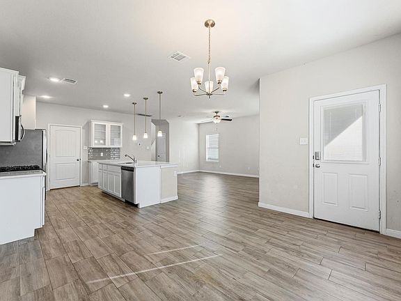 3rd image of 1214 Mira Mar Ct