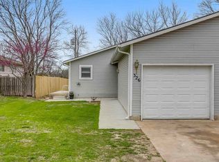 326 E Deer Creek Dr, Rose Hill, KS 67133