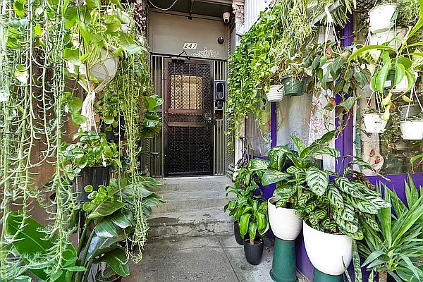 Rented by Platinum Properties | media 22